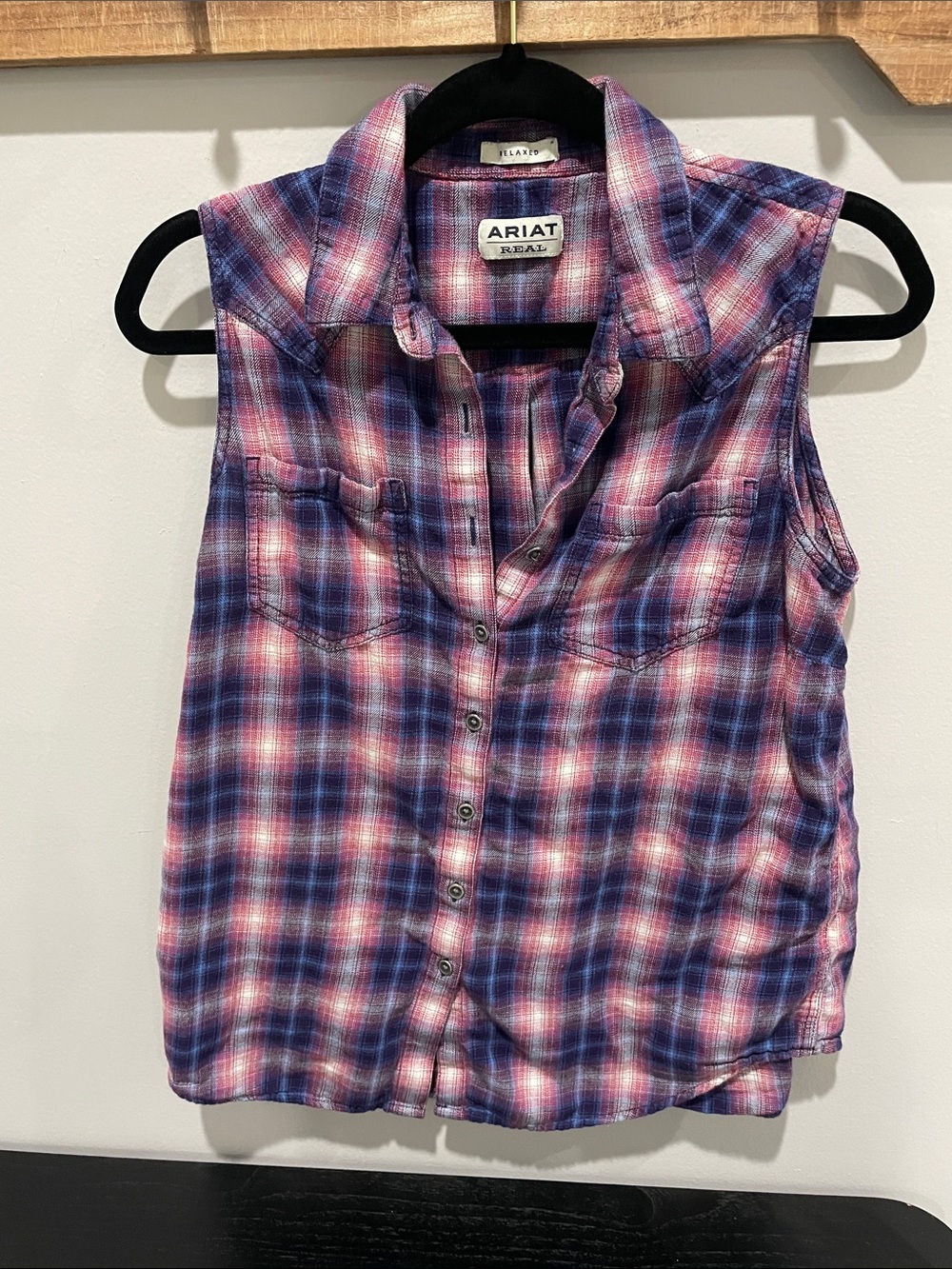 Ariat Women’s Sleeveless Plaid Button-Up Shirt in Pink & Blue